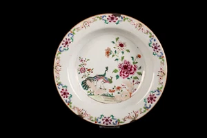 Antiker Famille Rose „Doppelpfau“ Teller, Exportporzellan, China, 18. Jh., Qing - Bild 1 von 9