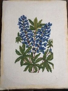 11 x 14 Handmade TEXAS BLUEBONNET Counted Crossstitch - Imagen 1 de 3