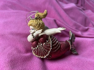 Adorno de Vestido Rojo Voluptuoso Sirena Colección Katherine De Colección - Imagen 1 de 4