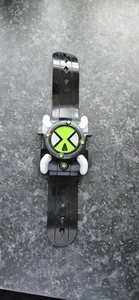 raro OROLOGIO ORIGINALE BEN 10 OMNITRIX FX luci suoni TOY BANDAI 2006 alien force - Foto 1 di 6