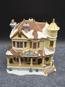Lemax Georgia Lyn's Bed Breakfast Porcelain Lighted Building #15591A , 2001 - Picture 1 of 16