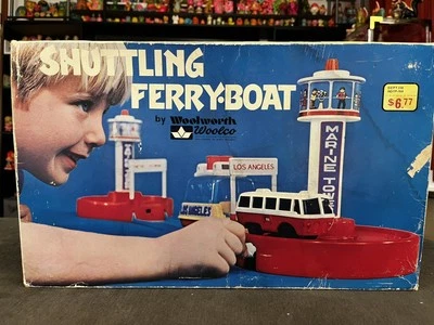 Barco transbordador vintage de principios de 1970 hecho en Japón por Woolworth en caja Foto 1 de 4