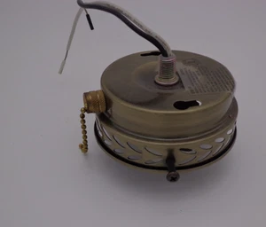 Westinghouse 1-light Fan Light Kit Aged Brass 4 in Fitter 100 watt max - Picture 1 of 7