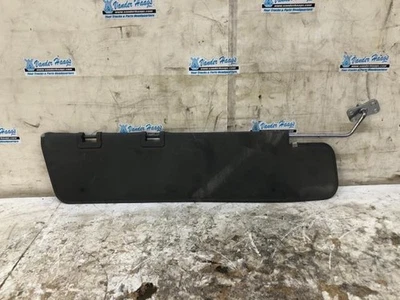 Солнцезащитный козырек для правостороннего/пассажирского салона Freightliner CASCADIA — б/у - Изображение 1 из 4