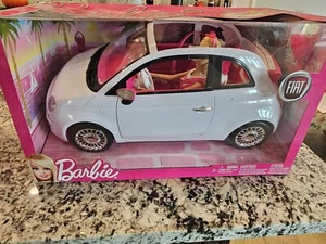Muñeca Barbie y Fiat 500 Blanco y Rosa Coche Exclusivo Juego Coleccionista - Imagen 1 de 7
