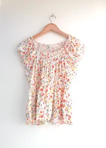 RRP£15 Apricot Green Ditsy Print Milkmaid Top White Floral Size UK 10 - Picture 1 of 2