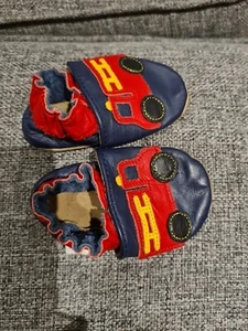 🎁Robeez FIRE engine Boys Soft Leather Slippers Shoes Red Navy size 0-6month Vgc - Picture 1 of 4