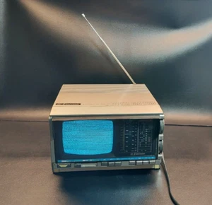 Vintage 1985 Emerson Model VR35 AC/DC Portable TV / AM/FM/PSB Retro Radio - Picture 1 of 12