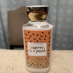 Bath & Body Works KÖRPERLOTION SHEABUTTER HÜBSCH WIE EIN PFIRSICH 8 FLÜSSIGE OZ NEU - Bild 1 von 2