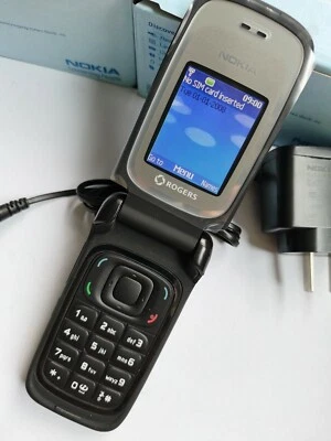 Nokia 6085 - Black (AT&T) Cellular Phone - Image 1 of 4