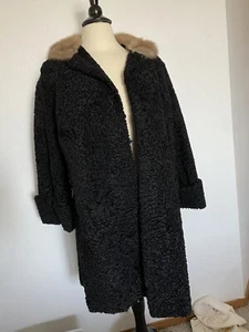 black vintage womens lambswool coat with fur collar Mandel Brothers Chicago XS - Picture 1 of 9