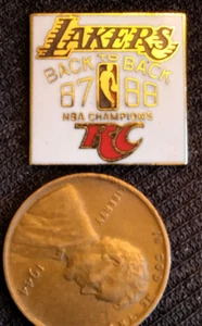 Los Angeles Lakers 1987-1988 Back To Back Champions RC PEPSI lapel Pin - Picture 1 of 2