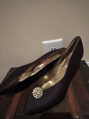 Tacones de cuña vintage Dolce by Pierre satinados | Hechos en EE. UU. | 61/2 Foto 1 de 3