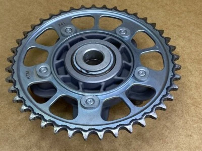 Soporte de piñón KTM 990 Super duke 950 supermoto 1190 RC8 61010050100 Foto 1 de 3