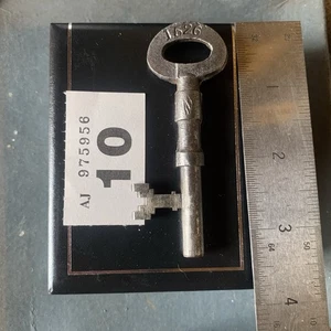 Vintage HM PRISON KEY 1526 GM THE MAZE Gibbons Iron Door Lock Cell Long Kesh 10 - Picture 1 of 7