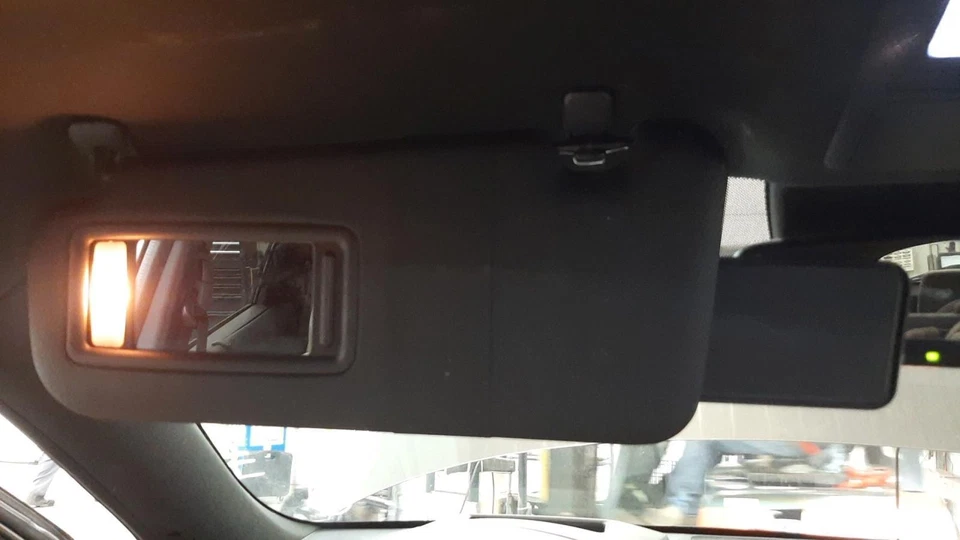 Parasol izquierdo negro OEM para Mazda Cx-9 4 puertas Foto 1 de 1