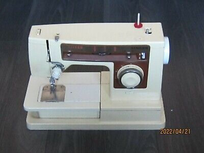Singer Sewing Machine • 22.13€