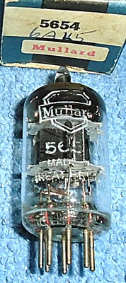 1 Tubo de vacío Nuevo de Lote Antiguo Mullard 5654 6AK5 EF95 - Pentodo de Audio Hecho en Gran Bretaña Foto 1 de 3