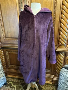 Koolaburra by UGG Damen XL weicher Morgenmantel durchgehender Reißverschluss große Taschen Kapuze Fleece Line weinrot - Bild 1 von 8