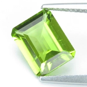 2.86Cts Splendid Natural Green Peridot Emerald Cut Loose Gemstone - Picture 1 of 4