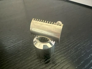 Vintage 1920's Gillette Old Type Safety Razor - Picture 1 of 19