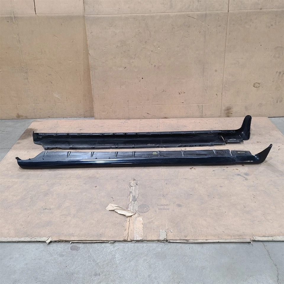 96-98 Mustang Cobra Conductor Pasajero Faldones Laterales Paneles Balancines Con Tapas Aa7422 Foto 1 de 4