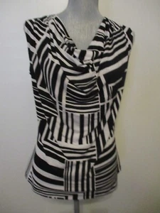 Blusa sin mangas Jennie & Marlis para mujer M negra blanca geométrica drapeada frontal - Imagen 1 de 9