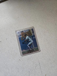๐ฅ 1997 DEREK JETER FINEST BLUE CHIPS REFRACTOR , MINT OR BETTER, - Picture 1 of 3