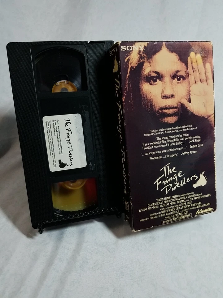 *The Fringe Dwellers* VHS Movie Video Justine Saunders Kristina Nehm Bob Maza - Imagem 1 de 2