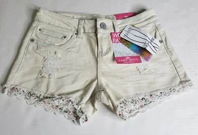 Pantalones Cortos Almost Famous Para Mujer 3 Color Blanqueador Elastizados Florales Volantes Tiro Alto Nuevos con Etiquetas Foto 1 de 4