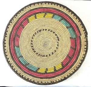 Placa tejida a mano Panamá fibra natural y teñida diseño de patrón de color 13,5 pulgadas - Imagen 1 de 5