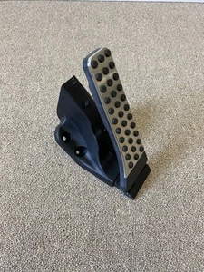 2015-2021 Mercedes-Benz C300 43 63 AMG Gas Accelerator Pedal A2053000104 OEM - Picture 1 of 8