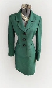 NEW Le Suit Skirt Suit Size 6 Two Piece Set Green Tudor Pattern Pockets 31” W - Picture 1 of 24