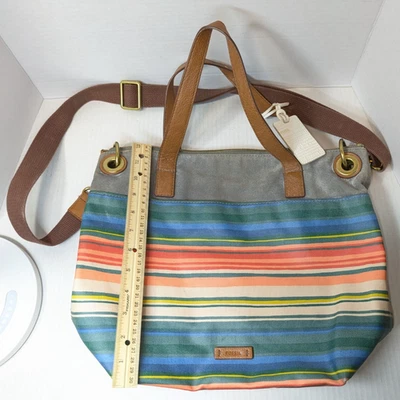 Bolso bandolera a rayas multicolor marca Fossil Foto 1 de 4