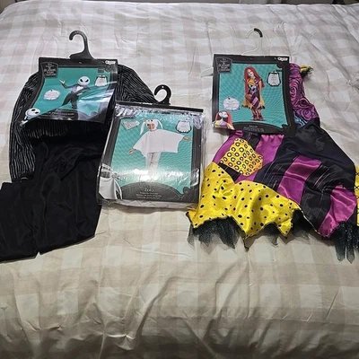 Paquete de disfraces de niño Pesadilla antes de Navidad Jack Skellington Sally Zero  Foto 1 de 4