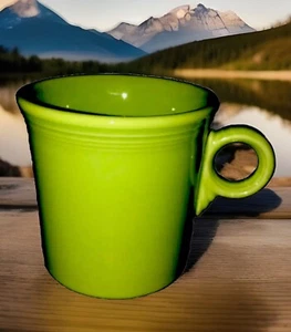 RARE FIESTA HOMER LAUGHLIN Chartreuse Green Lemon Grass Contemporary Coffee Mug - Picture 1 of 6