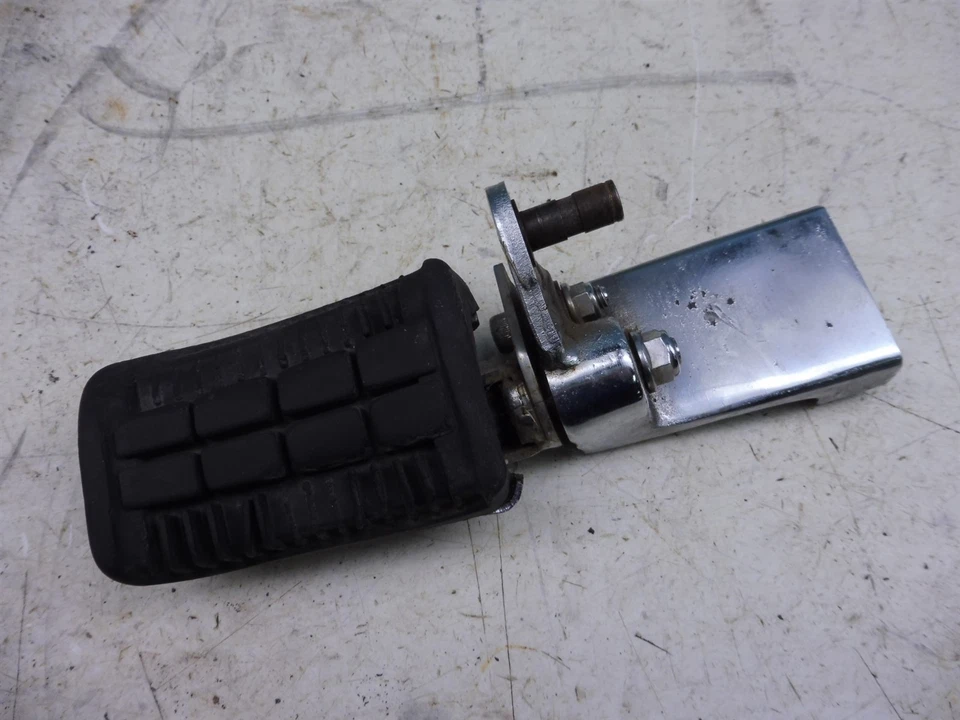 1985 Suzuki GV1400 Cavalcade S679' left side foot peg rest Foto 1 de 1