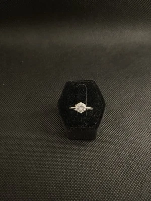 Solitario Moissanite de plata de ley .925 de 1 quilate talla 5  Foto 1 de 4
