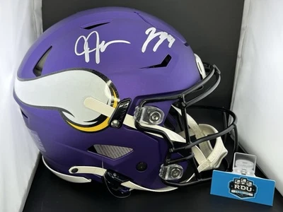 贾斯汀·杰斐逊和JJ·麦卡锡签名维京人SpeedFlex正品头盔阅读 — 第 1/4 张图片