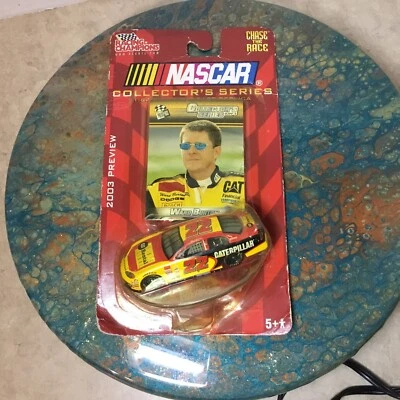 Литой хромированный гоночный автомобиль чемпионов NASCAR 2003 Ward Burton No22 CAT 1:64 - Изображение 1 из 4