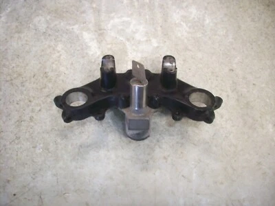 USADO 81 82 HONDA CB 750 C ABRAZADERA DE BARRA DE PUENTE SUPERIOR PERSONALIZADA CON INTERRUPTOR DE ENCENDIDO Y LLAVE Foto 1 de 4