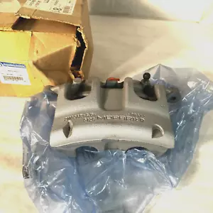 2021 - 2024 JEEP GRAND CHEROKEE L FRONT RIGHT DISC BRAKE CALIPER 68531130AA NEW - Picture 1 of 9