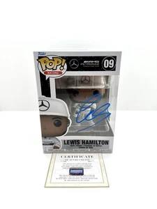 FUNKO POP F1 HAND SIGNED LEWIS HAMILTON AMG MERCEDES RACING CERTIFICATE + COA - Imagen 1 de 5