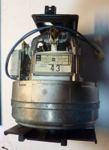 Motor MRG 43-43/2 4289011 960724 Miele Staubsauger Electronic S424i - Foto 1 di 7