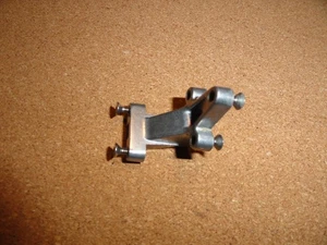 LOSI LST/LST2 MOTORPLATTE UND CHASSISSTREBE LOSB2254, SELTEN, ROSTFREIE HARDWARE. - Bild 1 von 10