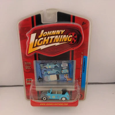 Johnny Lightning 1975 Volkswagen Super Beetle Cabriolet Blue Limited Edition - Image 1 of 4