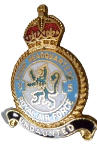 RAF 5 Squadron Group Headquarters Royal Air Force Brooch Badge Enamel Vintage - Picture 1 of 3