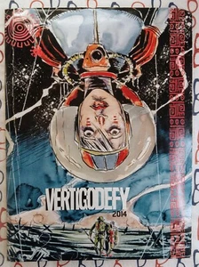 Set 4 Poster Promozionali Vertigo Comics Defy 2014 34"x11" In Folder Trillium - Foto 1 di 8