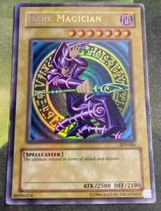 Dark Magician - SDY-006 - Moderate Play - Picture 1 of 6