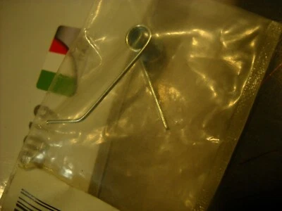 GIVI: Z236 MOLLA CERNIERA X BAULETTO "SIMPLY" - Immagine 1 di 2